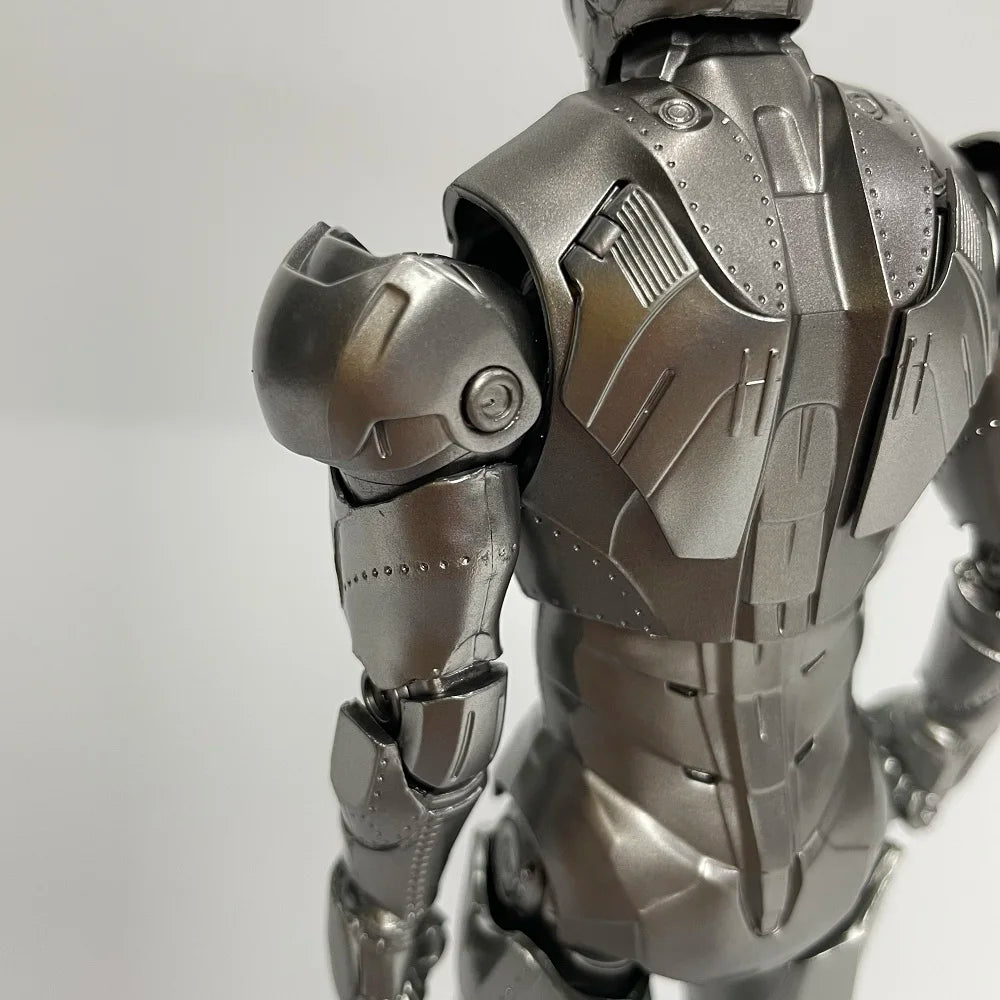 Variant Armor Series™ – Premium Articulated Collector Figure